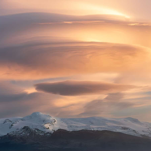BRONZE MEDAL - Montreal Camera Club - Lyne Brissette - Nordic Lenticular Cloud