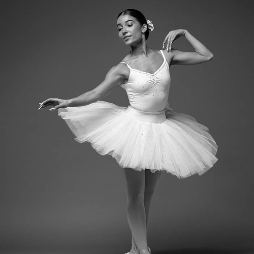 HONOUR AWARD Susan Olsen Modern Ballerina